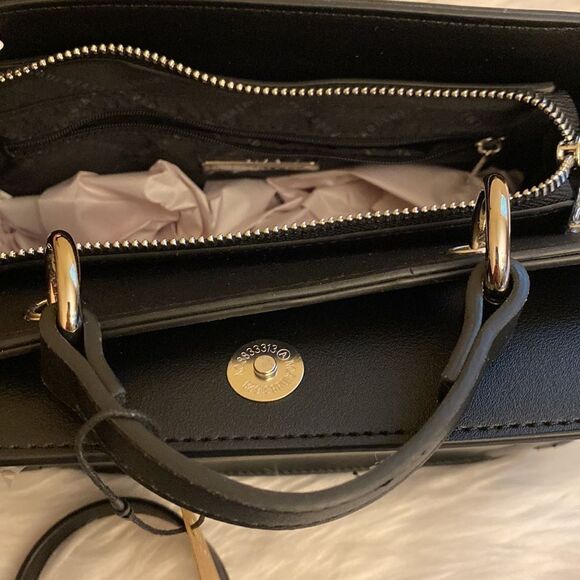 NWT Steve Madden (Bevelyn) Crossbody Bag w/ Airpod Pouch - Black - Viral TikTok - Picture 13 of 14